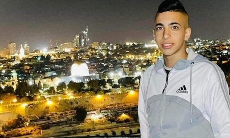 تشييع جثمان الشهيد أبو رموز بحضور 25 شخصا فقط من عائلته