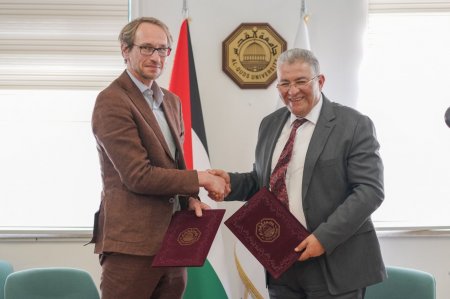 عقب توقيع اتفاقية تعاون بحثي: جامعة القدس و GIZ تفتتحان مختبر الهندسة الصناعية في الدراسات الثنائية