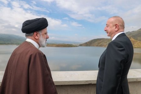 مسؤول إيراني: تم الاتصال بشخصين على متن مروحية الرئيس
