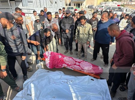 32 شهيدا في قصف طيران الاحتلال مطعما وسوقا شعبيا غرب مدينة غزة