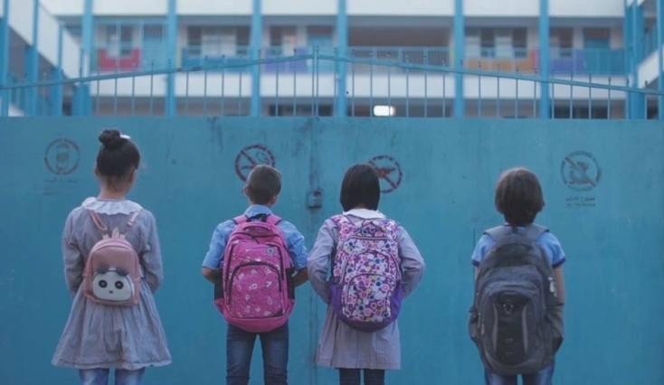 الاحتلال يعرقل تنقل طلاب المدارس ويحتجز العشرات في مخيم شعفاط