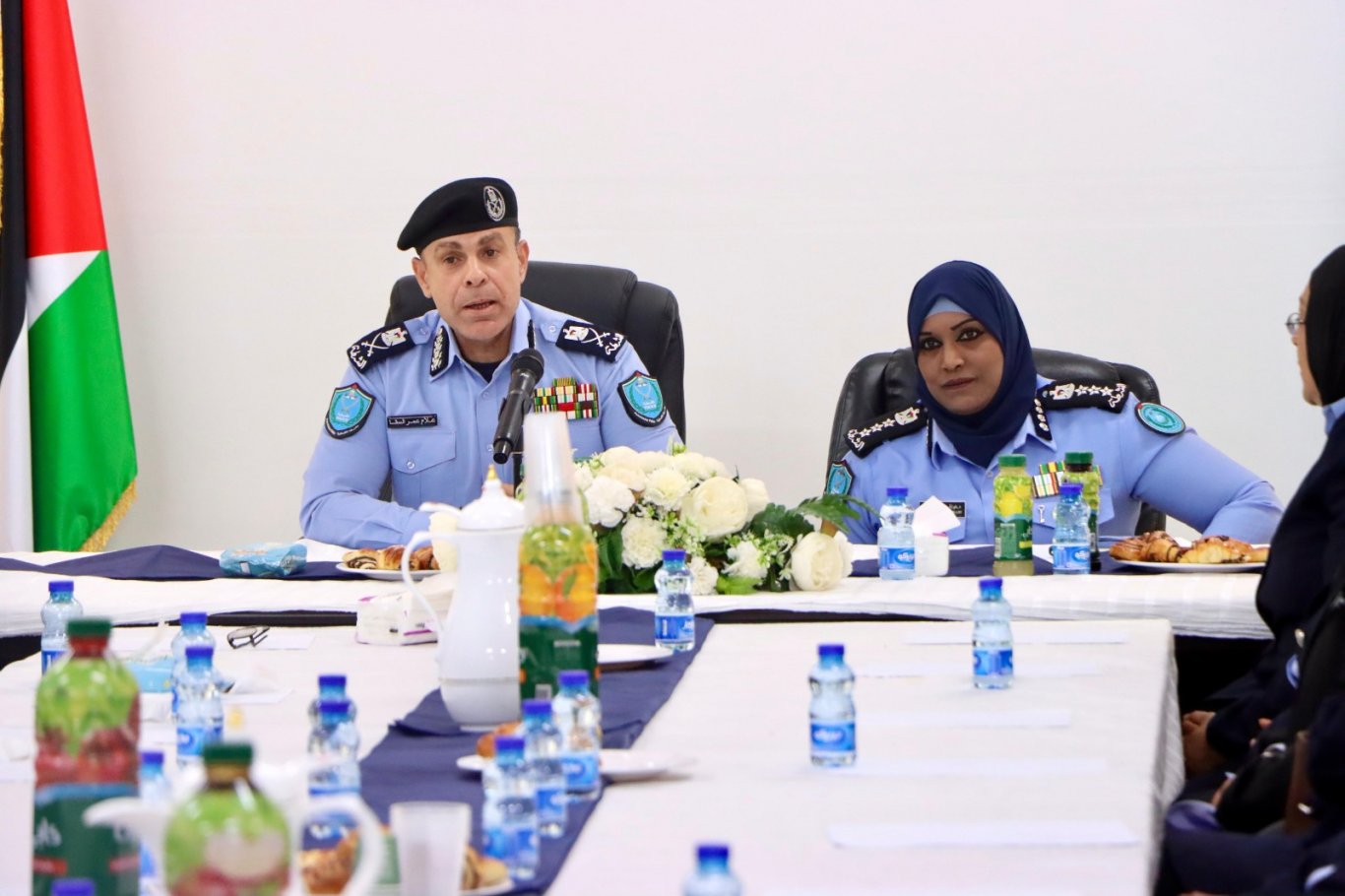 اللواء علام السقا يجتمع بالشرطيات منتسبات إدارة حماية الأسرة والأحداث، ويؤكد على ضرورة الحفاظ على النسيج الاجتماعي وحماية الاسرة