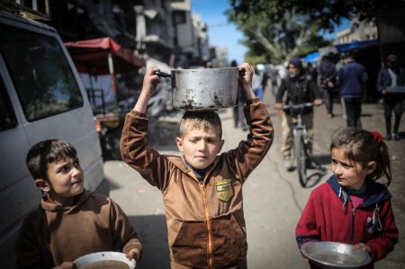 "أطباء بلا حدود": التقييد المتعمّد للغذاء والمساعدات أدى إلى مستويات مقلقة من سوء التغذية في غزة