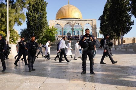 "الرئاسية العليا لشؤون الكنائس" تدين اقتحامات المسجد الأقصى واعتداءات المستعمرين على الحي المسيحي في القدس المحتلة