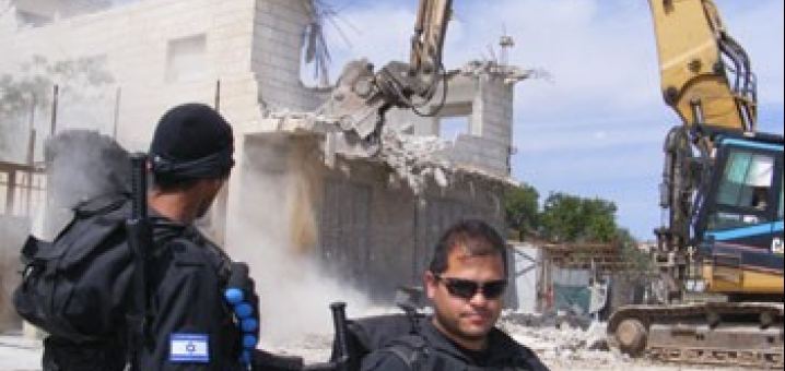 الاحتلال يهدم 4 منشآت للفحم جنوبي جنين