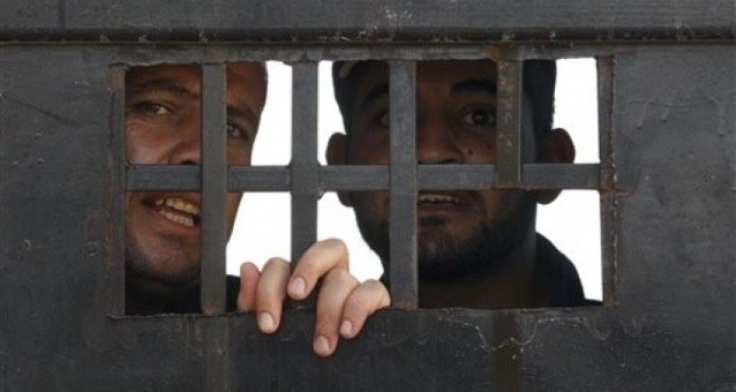 أسيران يدخلان عامهما الـ14 في الأسر