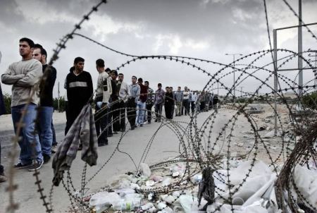 فلسطين: أكثر العاطلين عن العمل من حملة الشهادات الجامعية