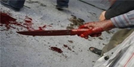  استغل غياب والدتهم فقتل اثنين من أطفاله طعناً