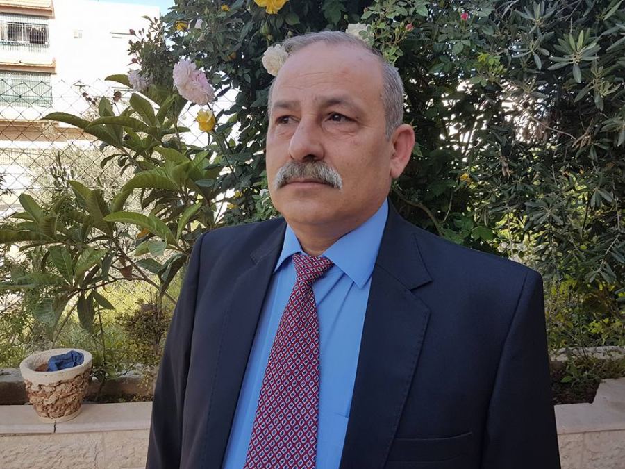 لشيوخي يؤكد ضرورة صرف 50% من رواتب الموظفين وذوي الاسرى والجرحى والشهداء للشهر الجاري لشراء احتياجات عيد الفطر 