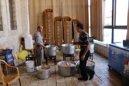 تكية جنين الرمضانية .. وجبات يومية لـ 500 صائم 