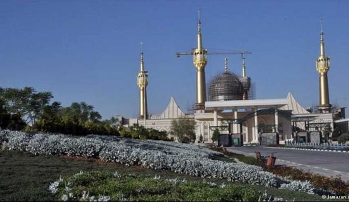 قتيل وإصابات بعمليتي إطلاق نار وتفجير انتحاري في ايران