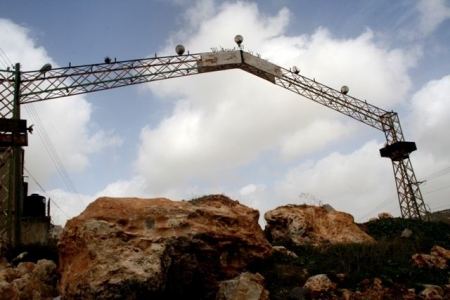 إزالة الحواجز من مداخل بلدتي سلواد وسنجل