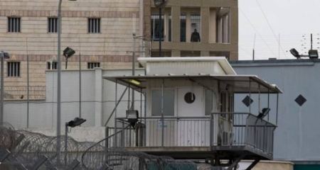 هجمة مسعورة على الأسرى بقرار خصم مخصصاتهم