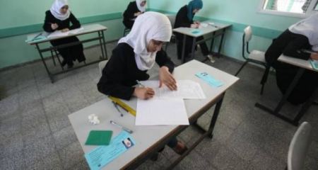 طلبة الثانوية العامة ينهون مشوار الـ12 ميل