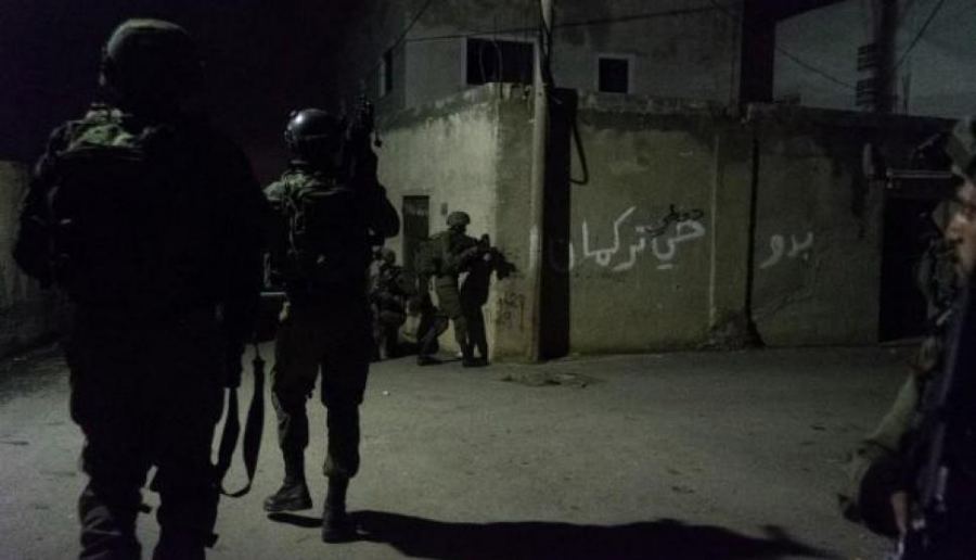 اعتقال 11 مواطنا بينهم رجل وزوجته