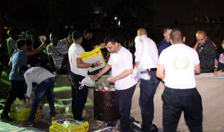 هيئة الأعمال الخيرية تقدم آلاف وجبات الطعام للصائمين والمعتكفين في المسجد الأقصى