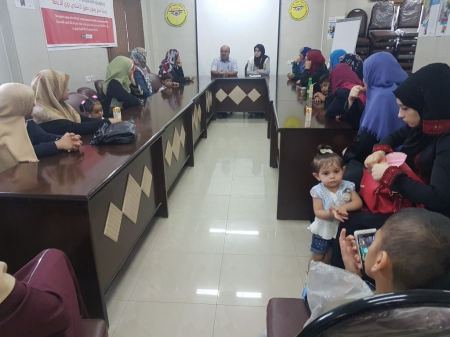 خلال لقاء عقدته الإغاثة الطبية في بيت حانون مختصون يؤكدون أهمية التغذية السليمة لأطفال الشلل الدماغي من أجل تأهيلهم ودمجهم