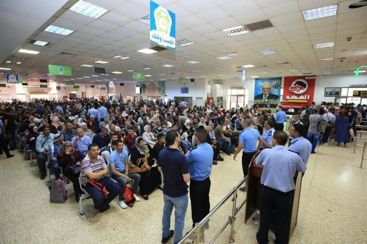 32 ألف مسافر تنقلوا عبر معبر الكرامة وتوقيف 187 مطلوبا الأسبوع الماضي