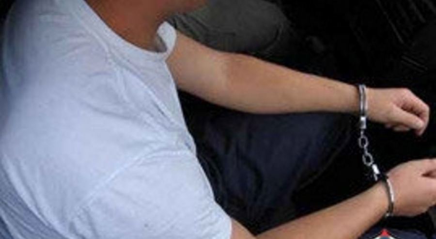 الشرطة تقبض على 4 أشخاص بتهم التحرش والجرائم الالكترونية في رام الله