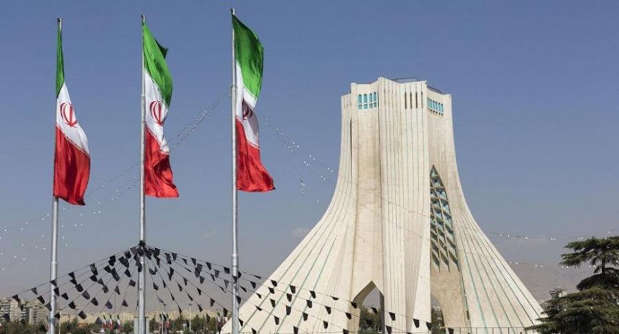 إيران تصعد في الملف النووي وتبلغ بنيتها استئناف التخصيب