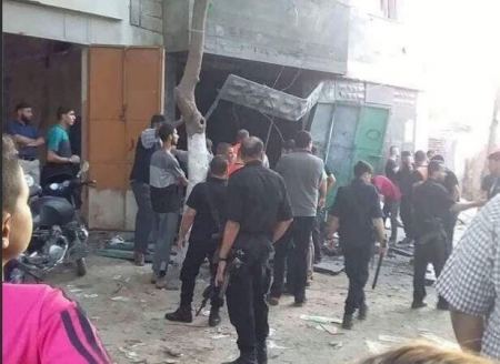 مصرع شابين واصابه اخرين في انفجار مخزن العاب ناريه