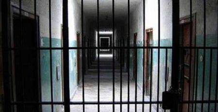 أكثر من (200) ألف حالة اعتقال واستشهاد (42) أسيرا في السجون