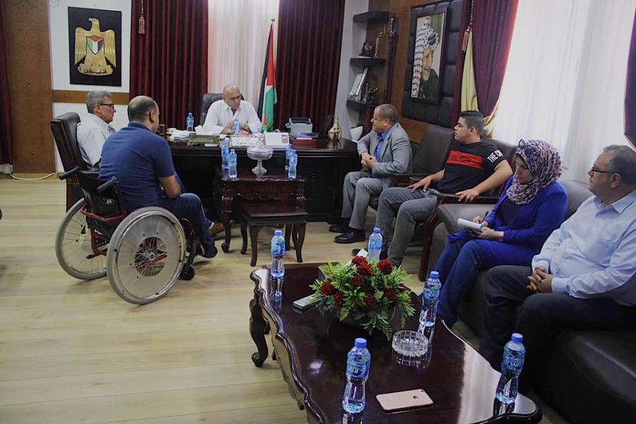  محافظ جنين يلتقي الأمين العام لاتحاد المعاقين لبحث آلية تحسين ظروف الأشخاص ذوي الإعاقة