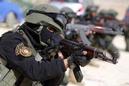 الأمن الفلسطيني يمنع دخول الاحتلال لبني نعيم