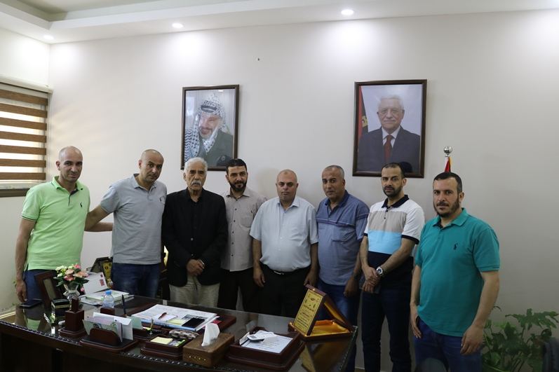 الوزير أبو النجا يلتقي وفدا من مبعدي كنيسة المهد في غزة