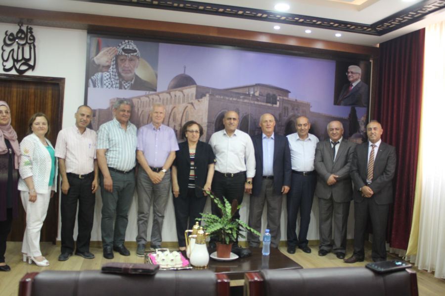  محافظ جنين يبحث تعزيز التعاون الثنائي مع السفير الأوكراني