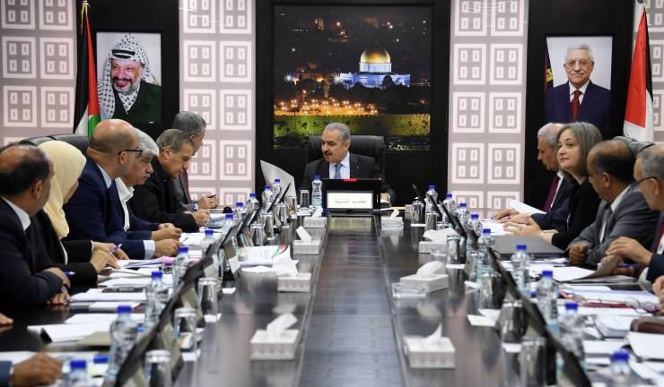 الحكومة توافق على اتفاقية التحويل الطبي وشق طريق وادي النار