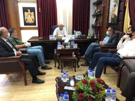  الرجوب يبحث مع وزارة السياحة حماية الاثار من النهب