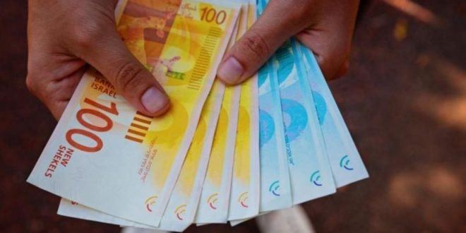 اشتيه والمالية :الحكومة لن تستطيع دفع رواتب الموظفين
