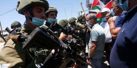  الاحتلال يمنع الفلسطينيين من الوصول لاراضيهم المهددة