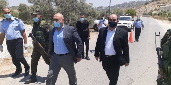  محافظ جنين ومدير الصحة يتفقدان بلدتي اليامون ويعبد للوقوف على الإجراءات بعد اغلاقهما بسبب فيروس كورونا