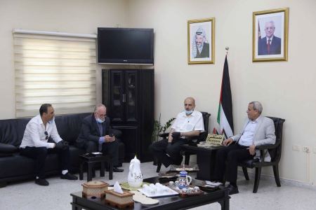 قلقيلية: المحافظ يلتقي مدير عام الامتحانات ووفداً من الوزارة ويبحث معهما قضايا تتعلق بامتحان الثانوية العامة