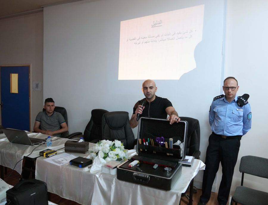 الجامعة العربية الأمريكية تنظم ورشة عمل لطلبتها حول المختبر الجنائي بالتعاون مع إدارة الشؤون الأكاديمية في الشرطة