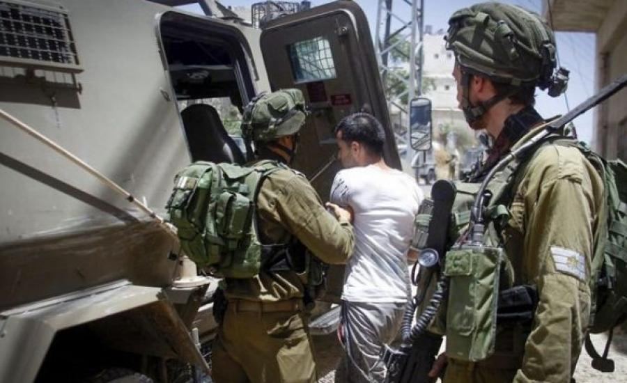الاحتلال يعتقل 11 مواطنا من الضفة الغربية فجر اليوم
