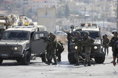 الاحتلال يعتقل أربعة مواطنين من جنين بينهم أسير محرر