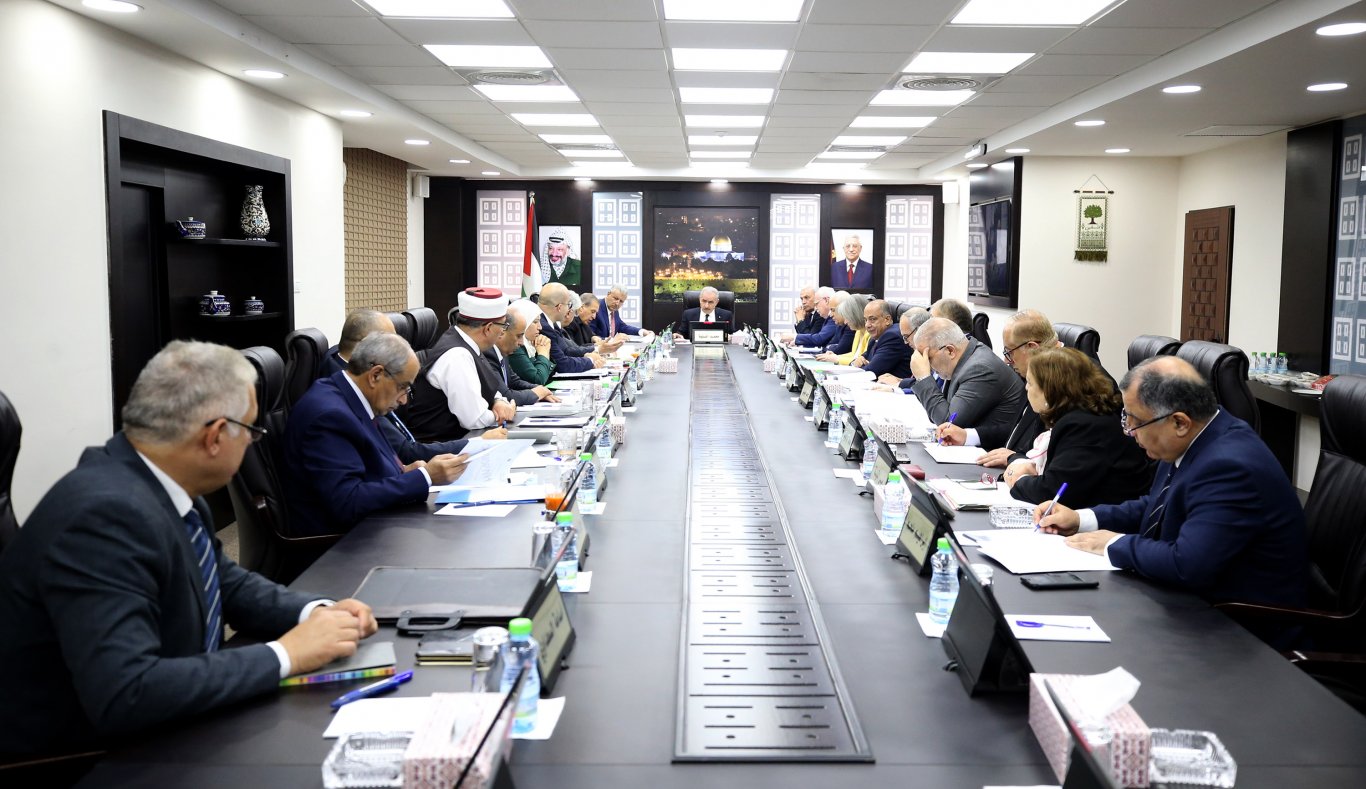 مجلس الوزراء يصادق على الإحالة النهائية لصوامع القمح على ائتلاف شركات محلية وعربية
