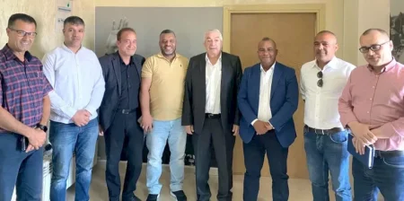 نائب رئيس حركة فتح يلتقي رئيس وأعضاء هيئة مقاومة الجدار والاستيطان