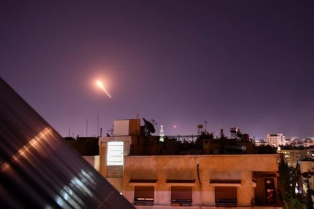 12 شهيدا على الأقل في قصف إسرائيلي على حلب السورية