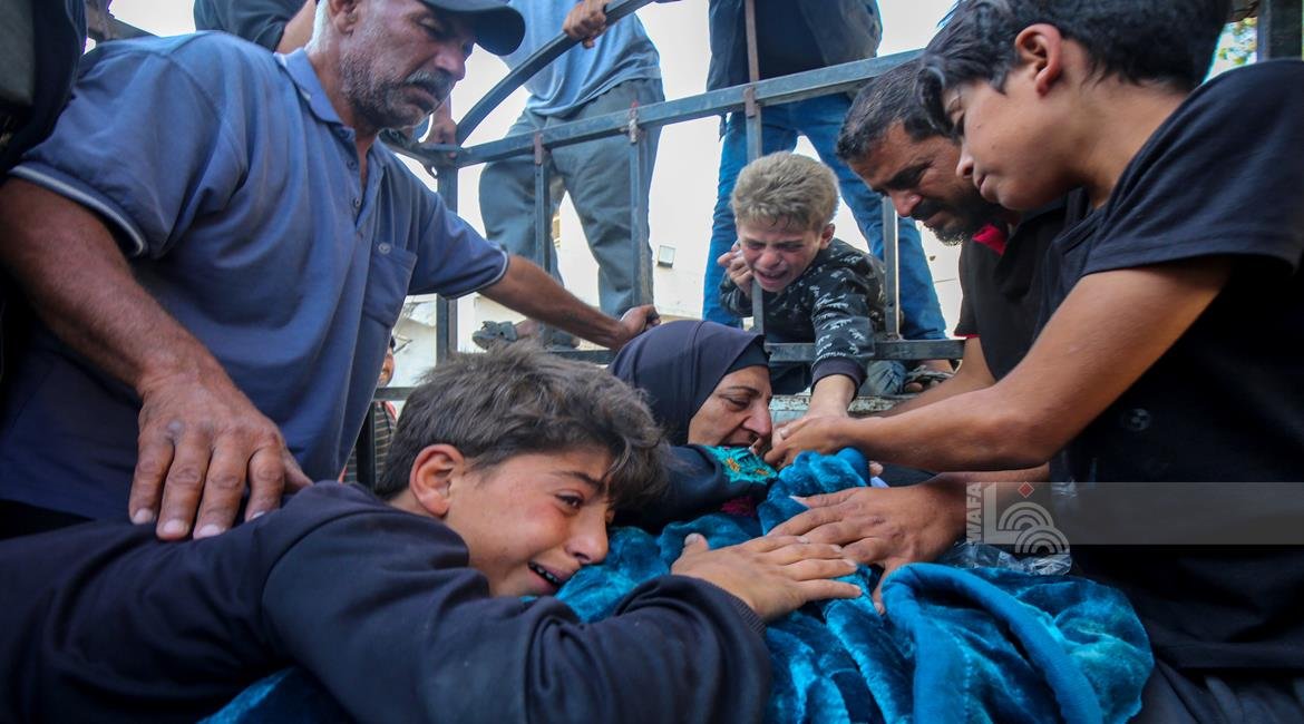 16 شهيدا و100 مصاب في مجزرة جديدة يرتكبها الاحتلال بحق منتظري المساعدات وسط قطاع غزة