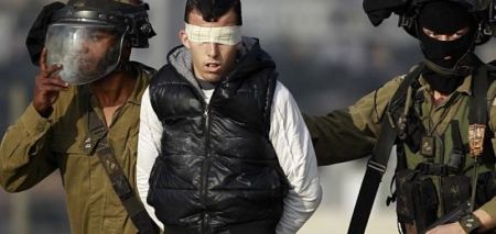 الخليل: الاحتلال يعتقل اربعة مواطنين من مخيم العروب