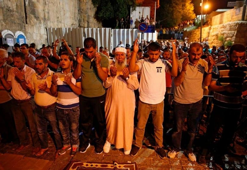 لليوم الخامس.. المصلون يرفضون دخول الأقصى عبر البوابات