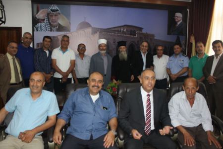 المحافظ رمضان يرعى مراسيم صك الصلح بين عائلة أبو زيد وعائلة من بلدة سخنين 