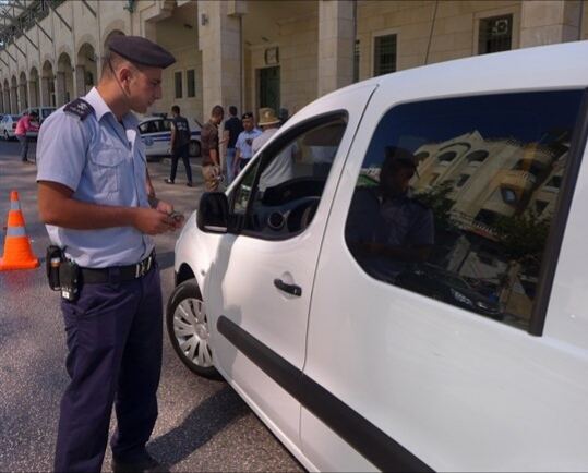 فتوى شرعية: الالتزام بتعليمات السير واجب شرعاً