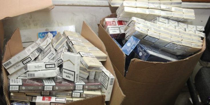 الجمارك تضبط تجارا حاولوا تهريب 550 كروز سجائر وأدوية على معبر الكرامة