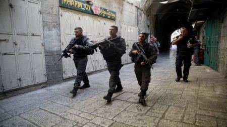 الحكومة 'قلقة' مما يحدث في القدس