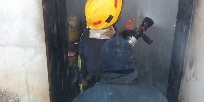 الدفاع المدني يخمد حريقين غرب جنين